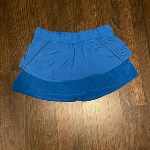 Lululemon in a flash skirt